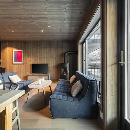 Mountain Nest In Close To The Slopes *