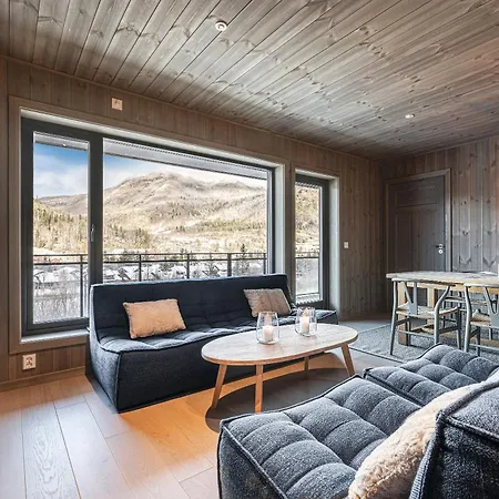 Mountain Nest In Close To The Slopes